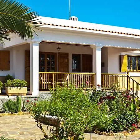 Shortes Villa *